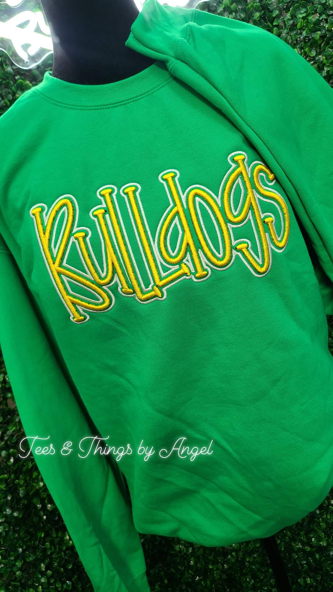 Bulldogs Embroidered 3D Sweatshirt 💚💛