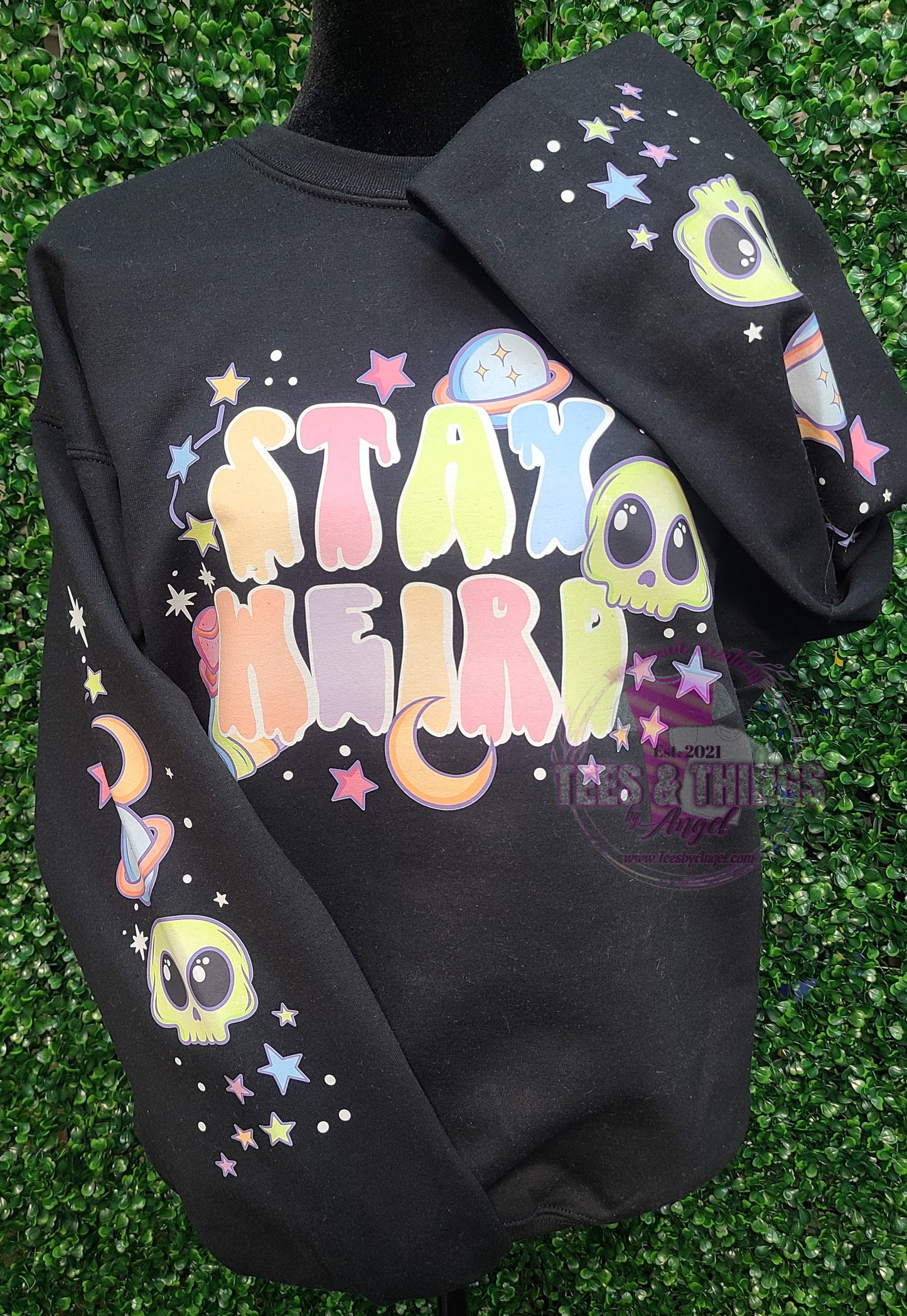 Stay Weird 👽