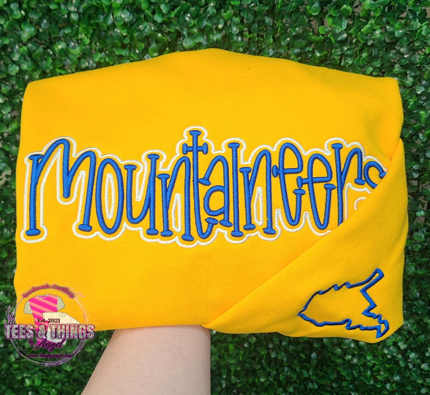 Mountaineers ππ 3D embroidered WV sweatshirt!