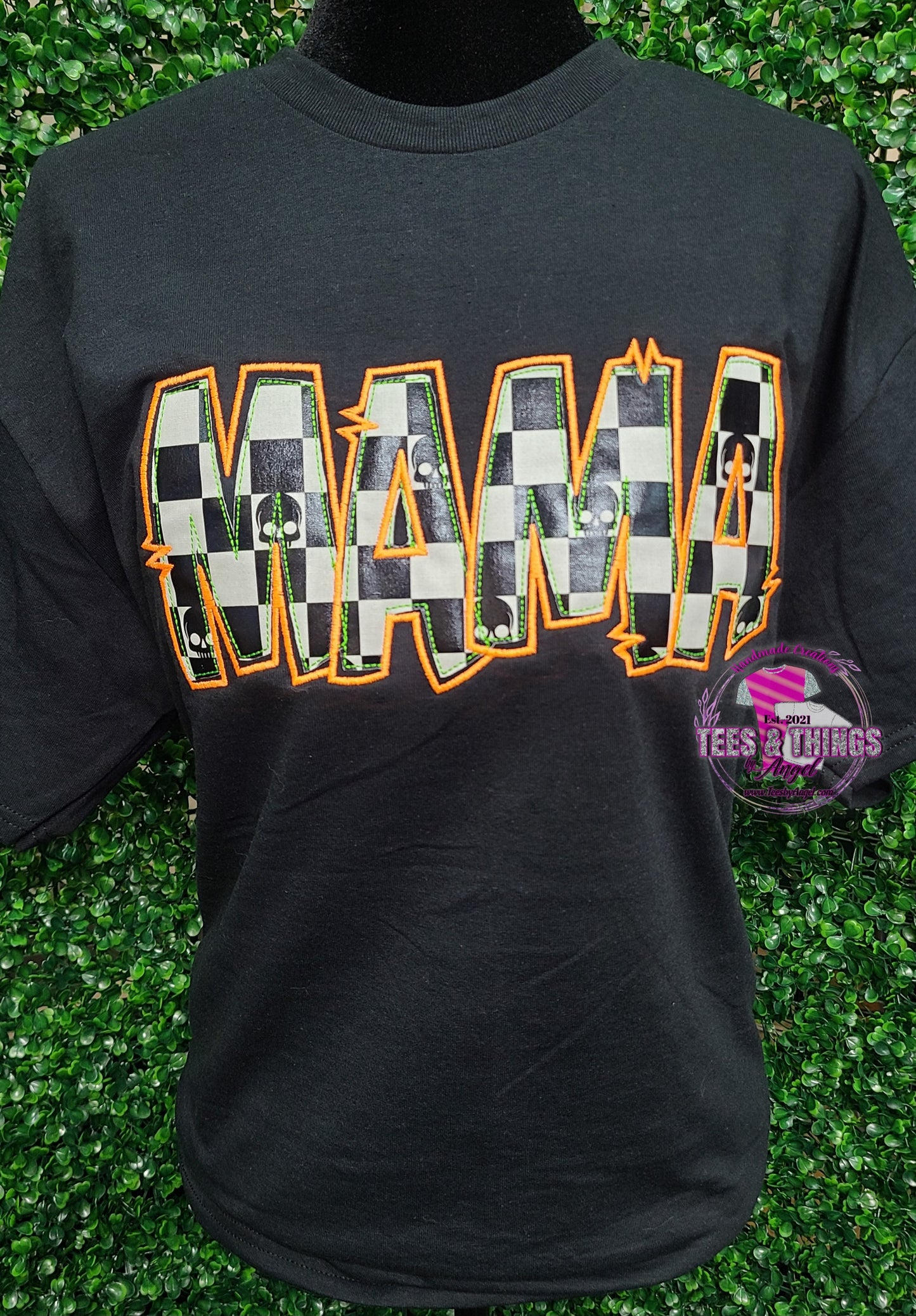 Mama in Checkered Skull fabric! 💀