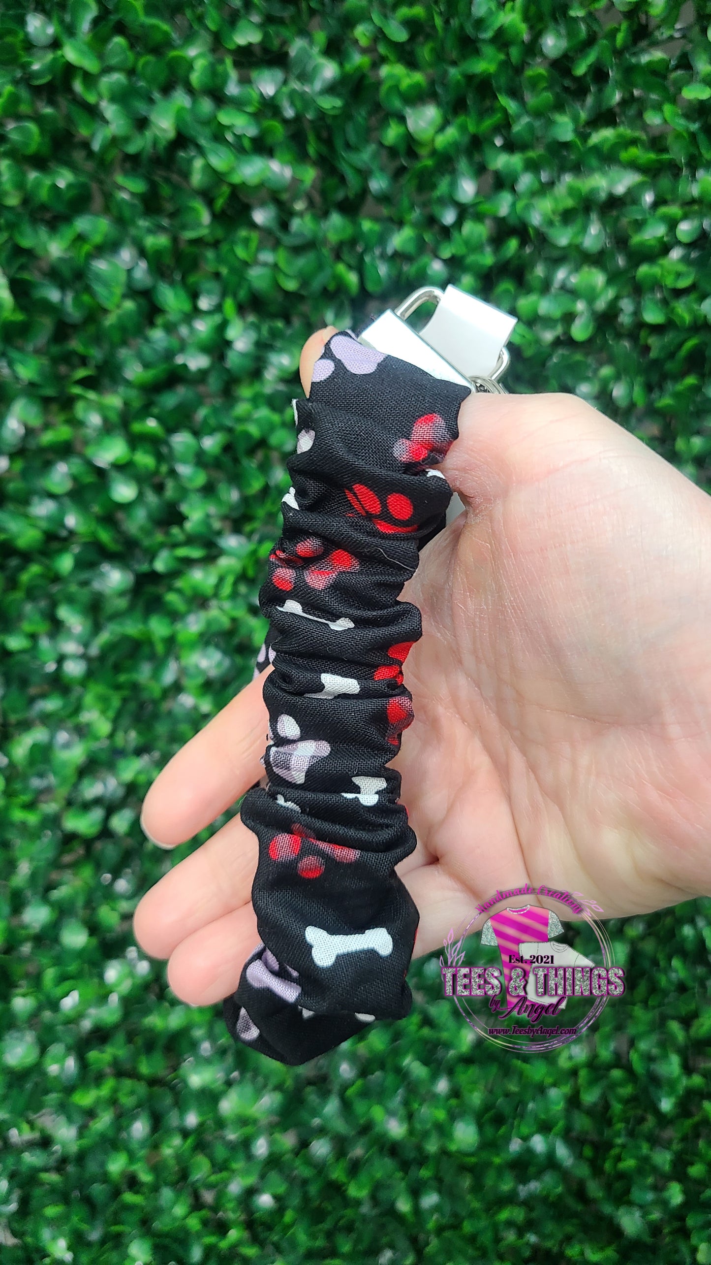 Plaid Paw Print š¾ Scrunchie Keyfob Wristlet
