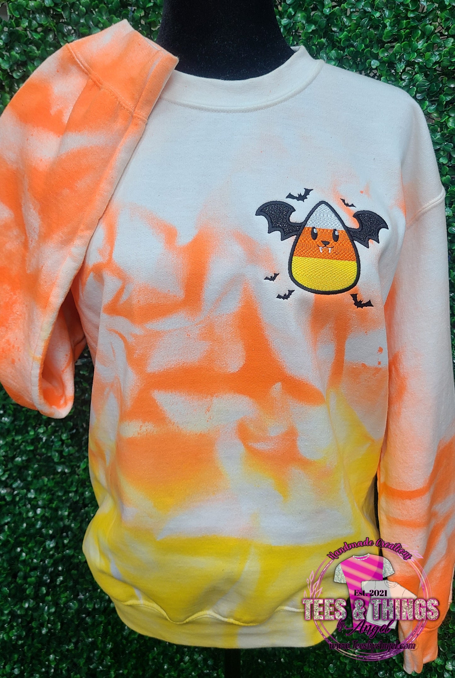 Candy Corn Bat Embroidered Sweatshirt! 🍬