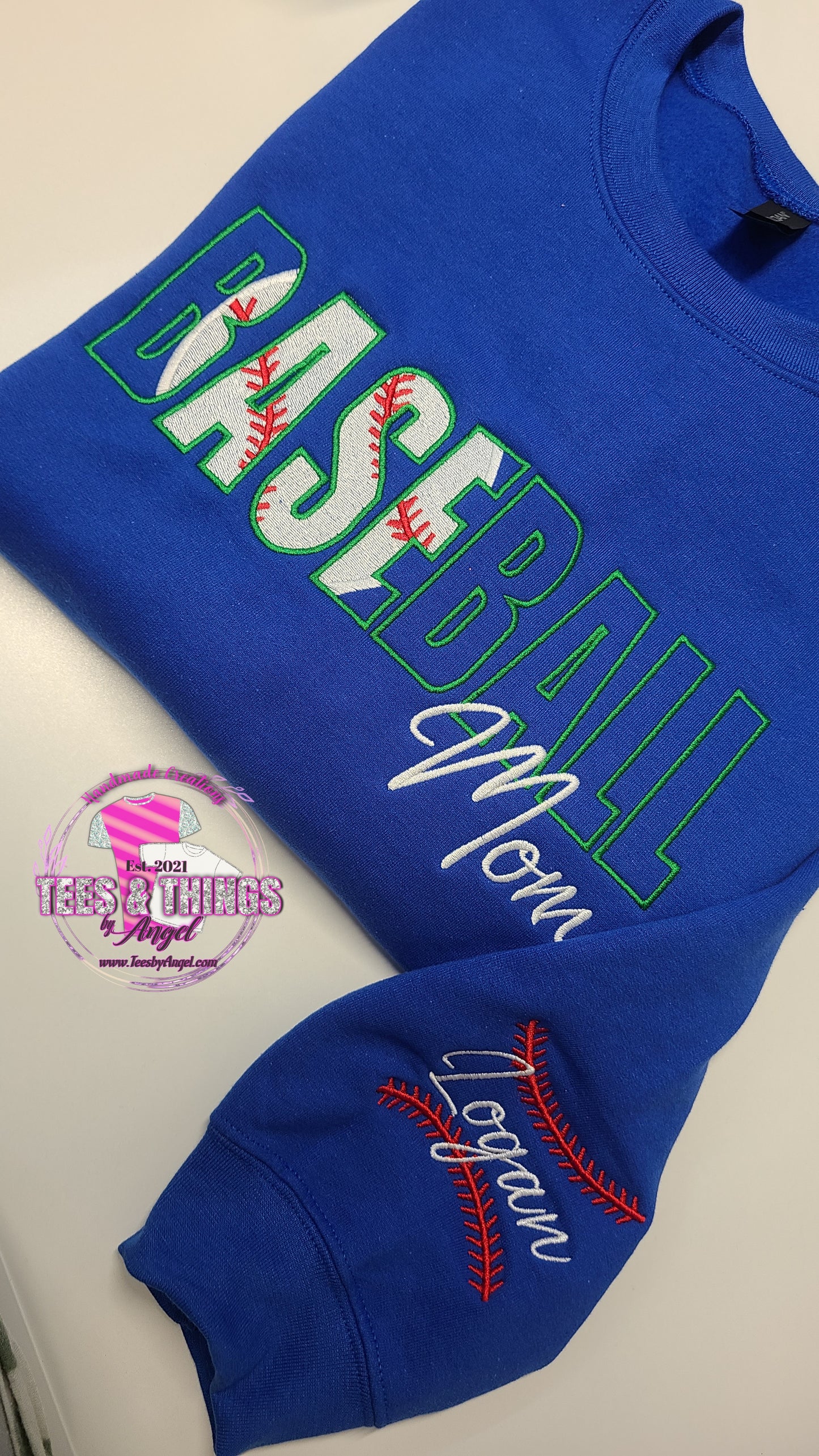Baseball ⚾️ Embroidered sweatshirt... Custom names