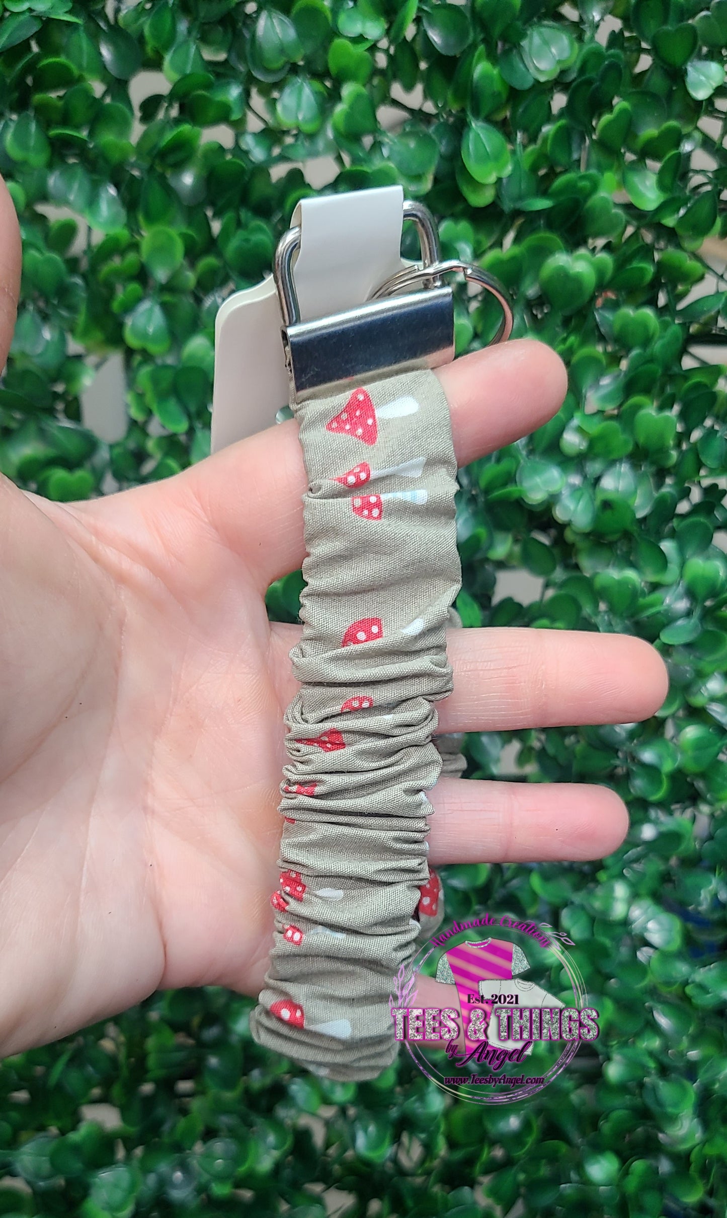 Mushroom š Scrunchie Keyfob Wristlet