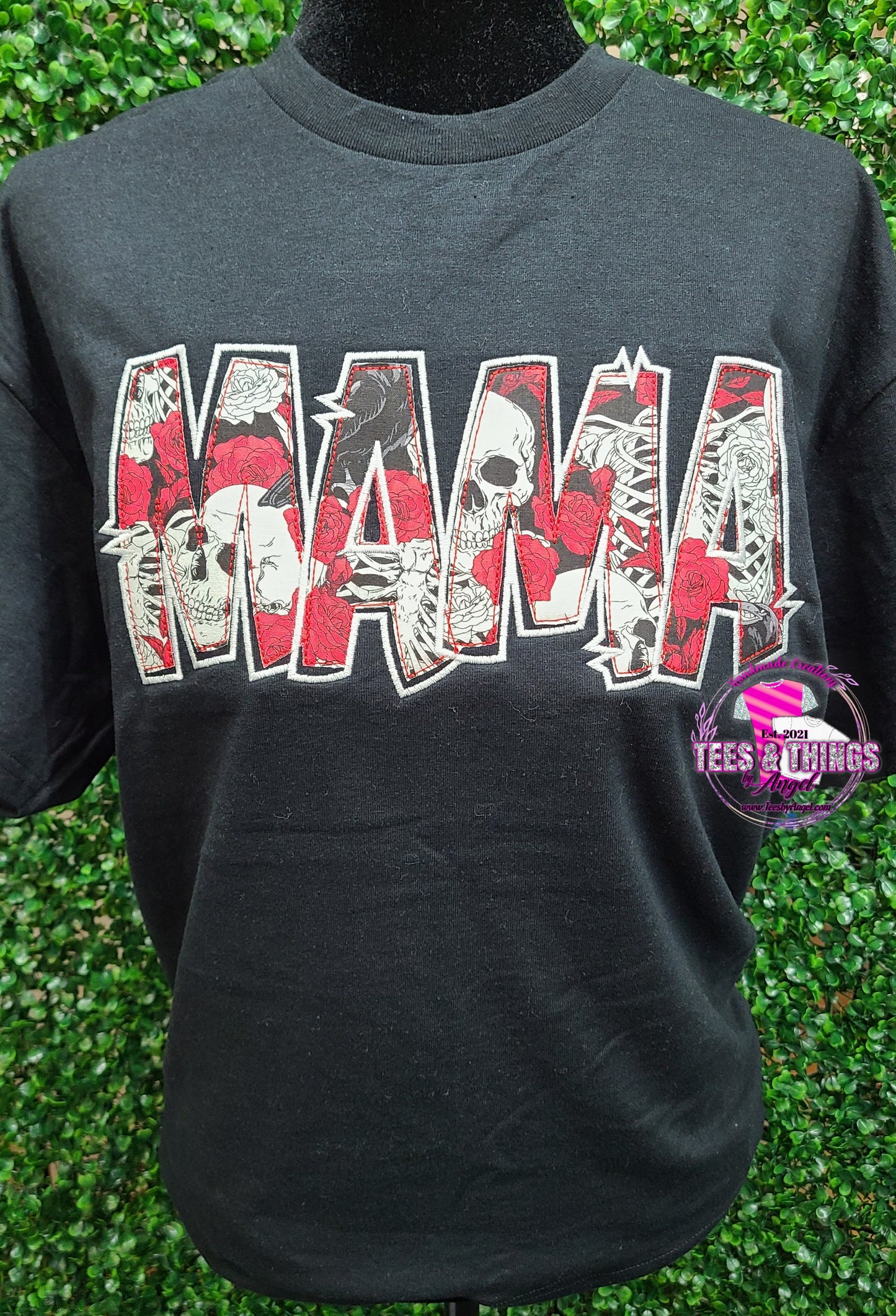 Mamađź’€Embroidered Doodle Sketch with Skull print.