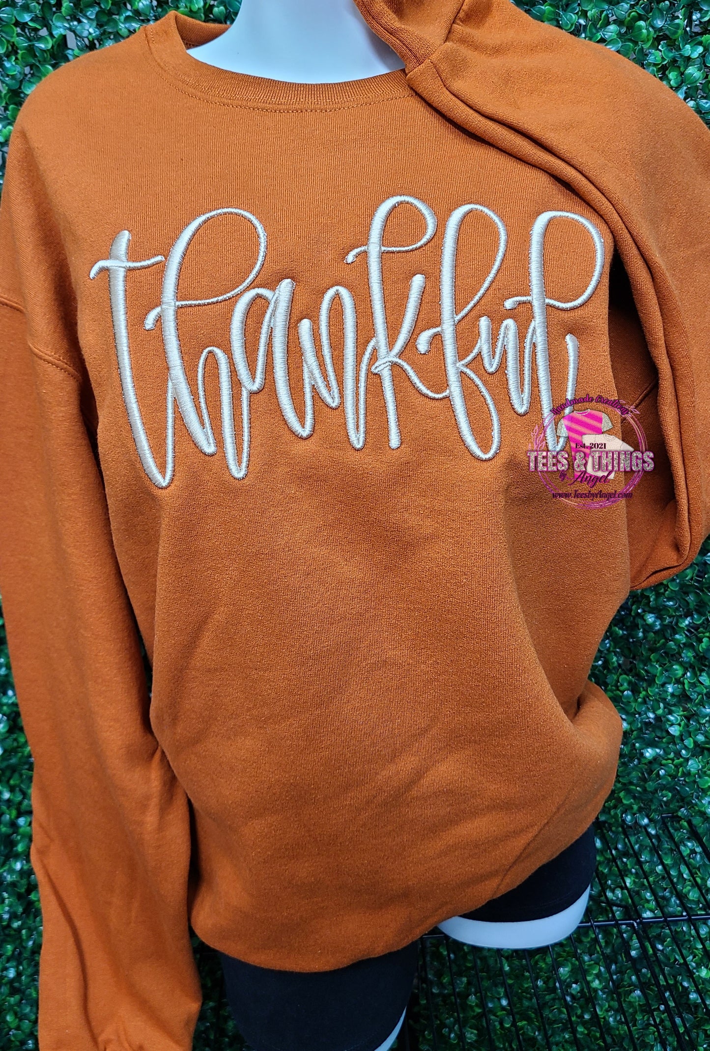 Thankful 3D embroidered