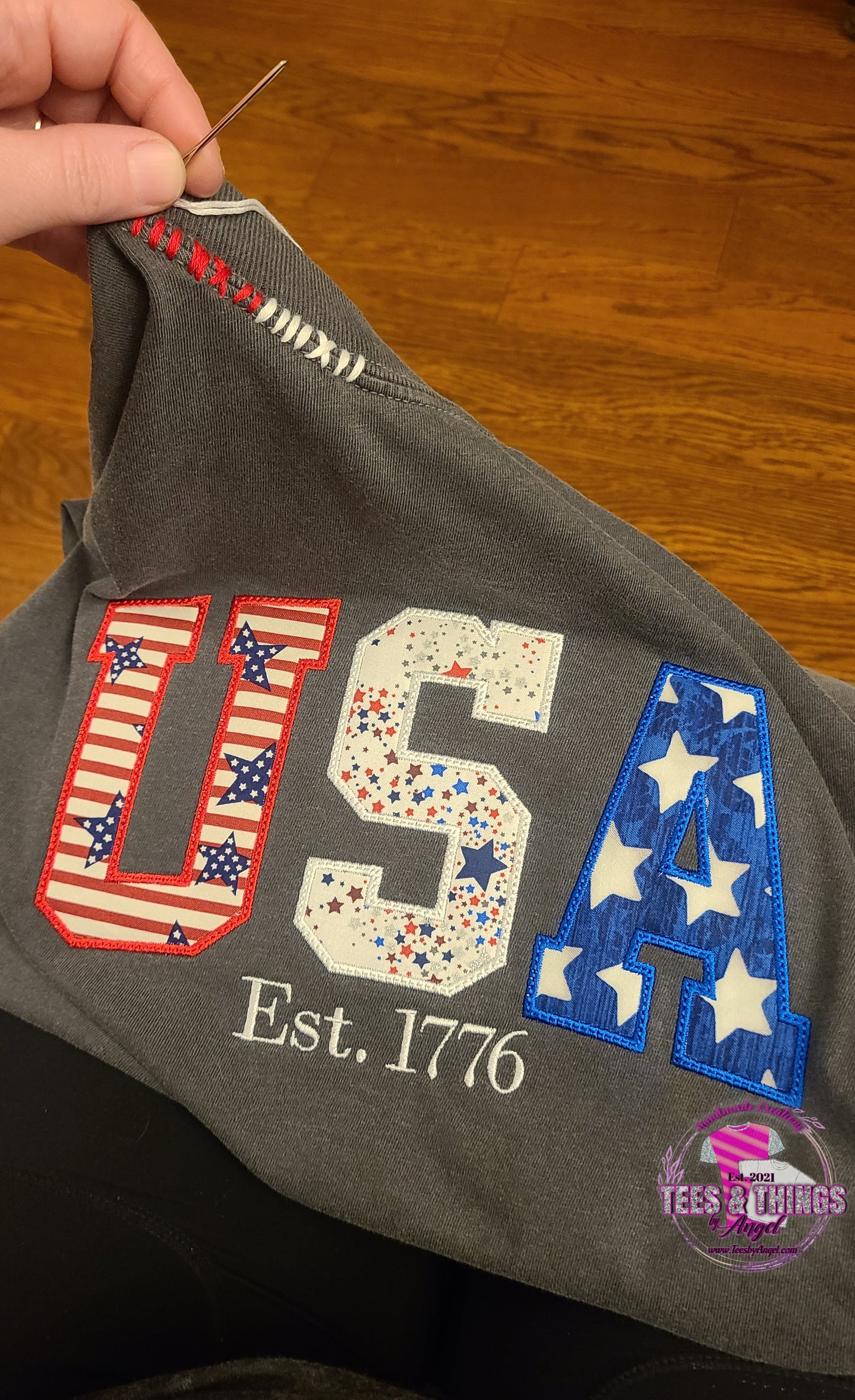 USA 🇺🇸 Embroidered Teeshirt