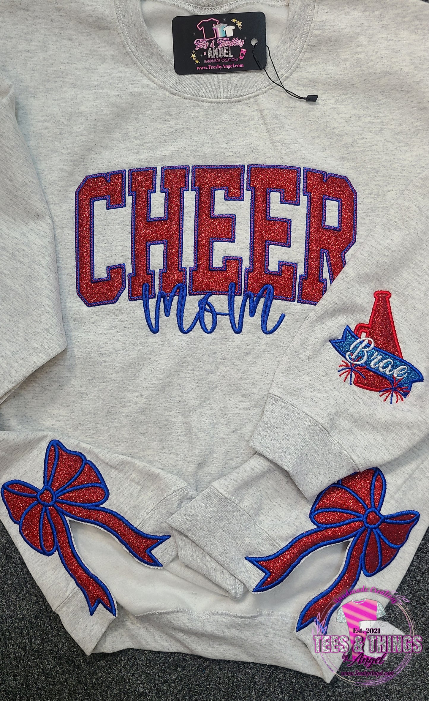 Create your own GLITTER sweatshirt with SIDEBOWS!