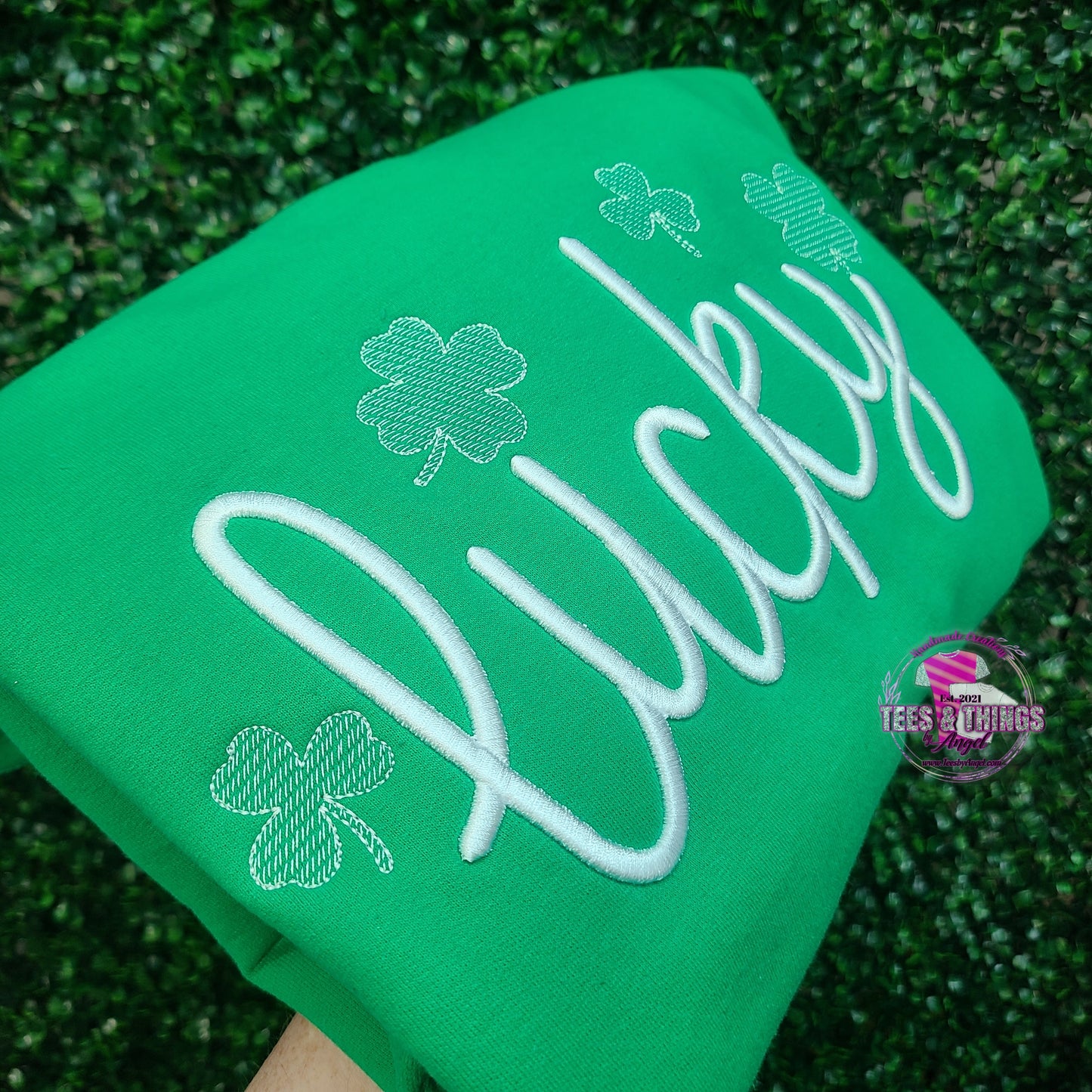 Lucky 🍀 Embroidered sweatshirt