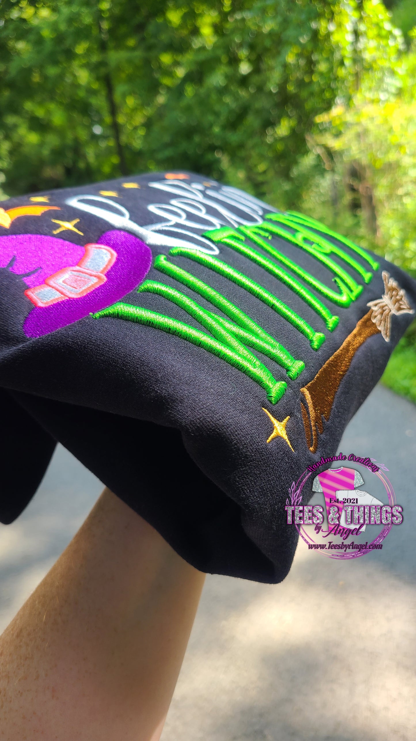 Feeling Witchy 🧙♀️ Embroidered Sweatshirt