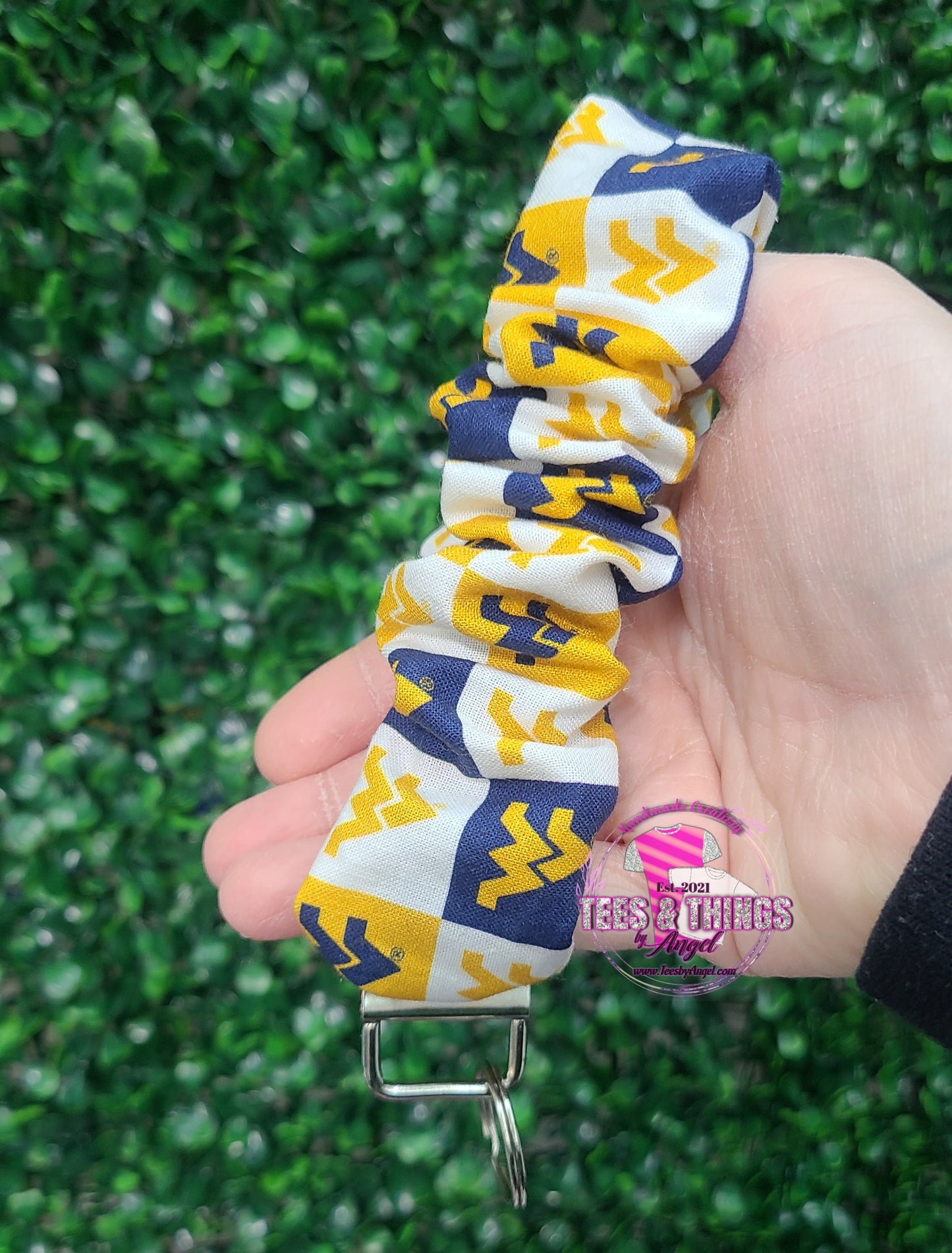 WV Gold/Navy Block Keyfob Scrunchie ๐๐