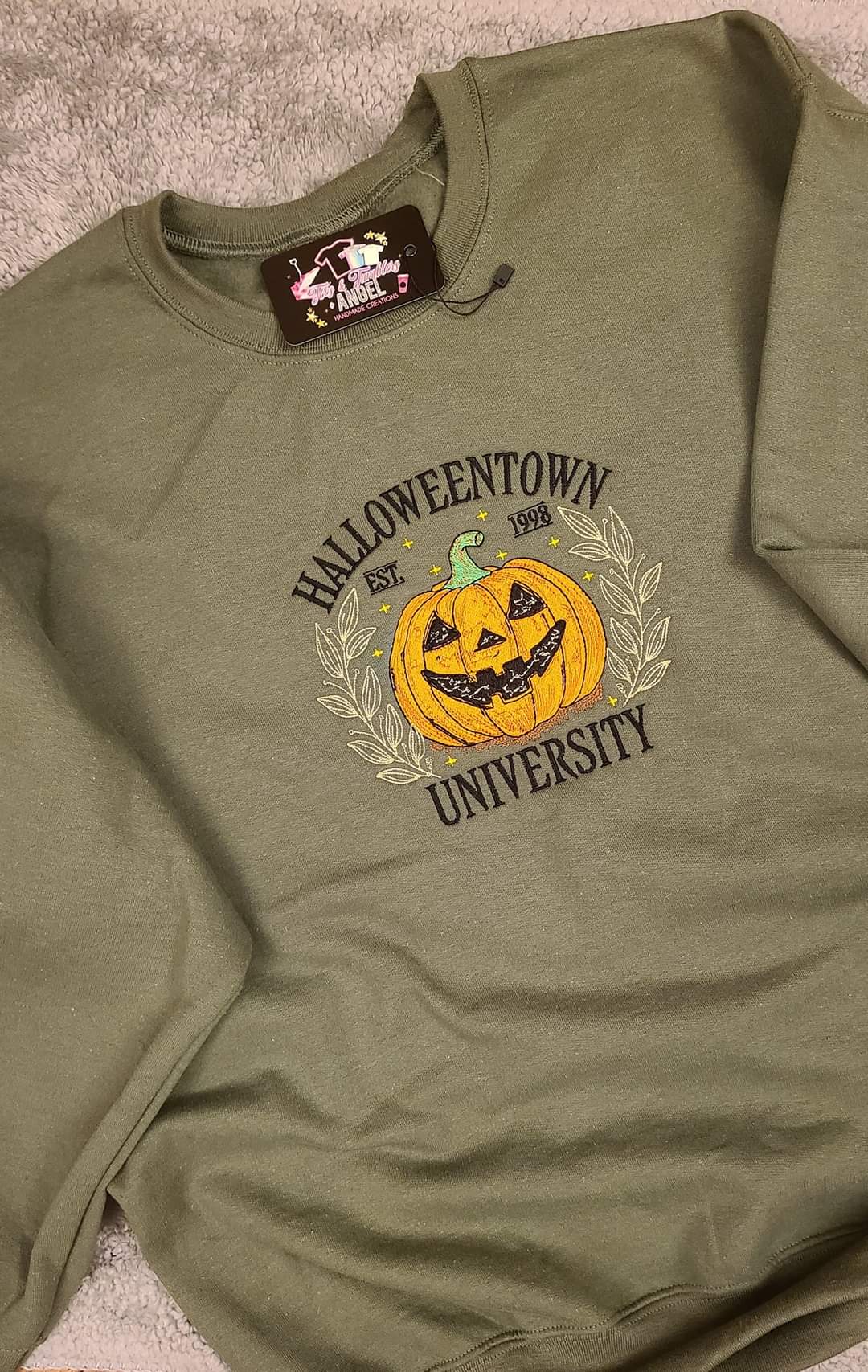 Halloweentown 🎃 Sweatshirt