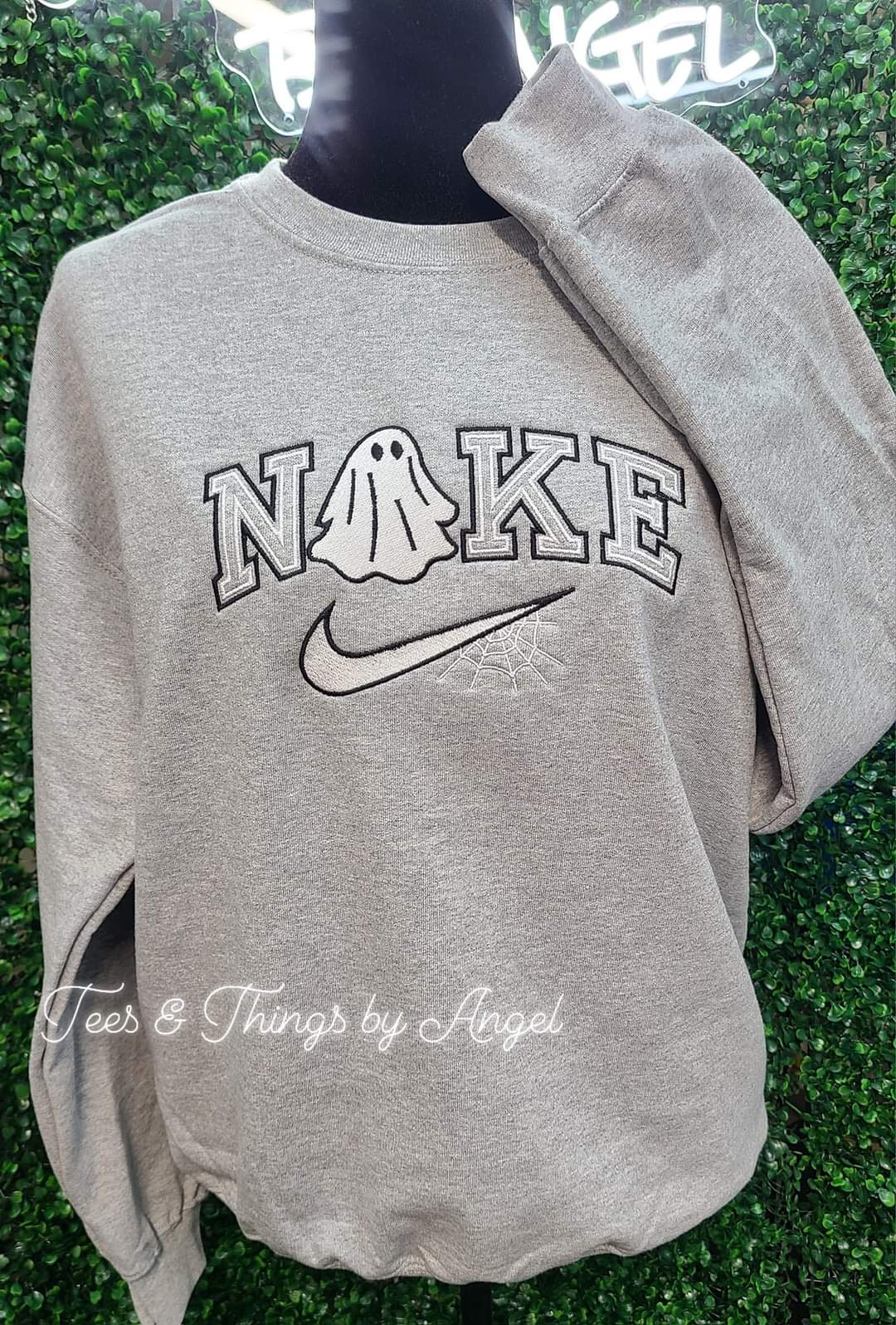 Nike Ghost Embroidered Sweatshirt 👻