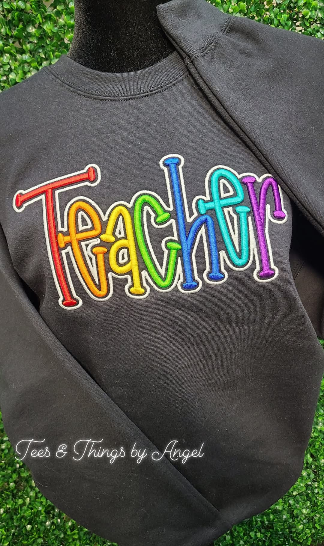 Teacher in 3D embroidery