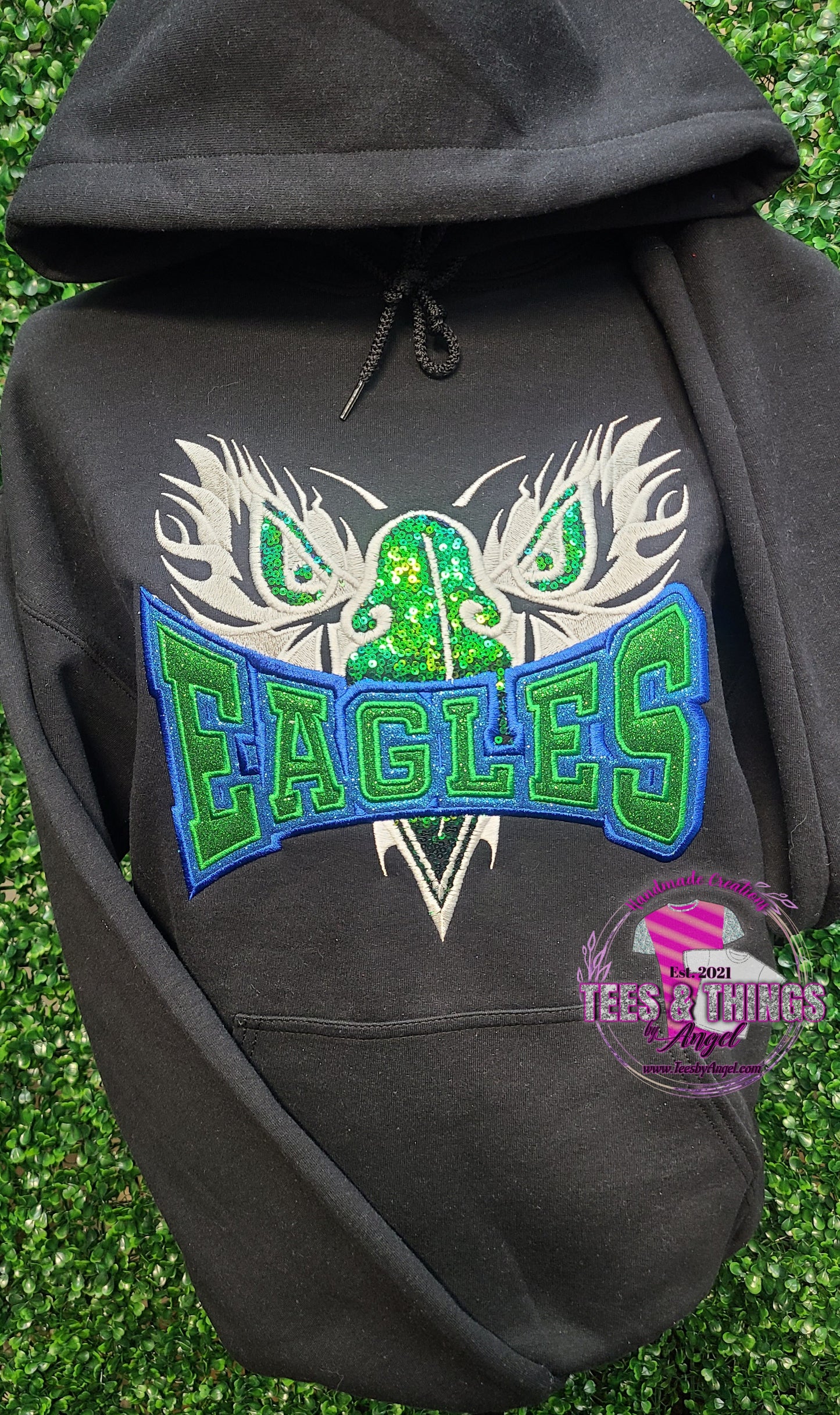 Eagles embroidered sweatshirt 💙💚
