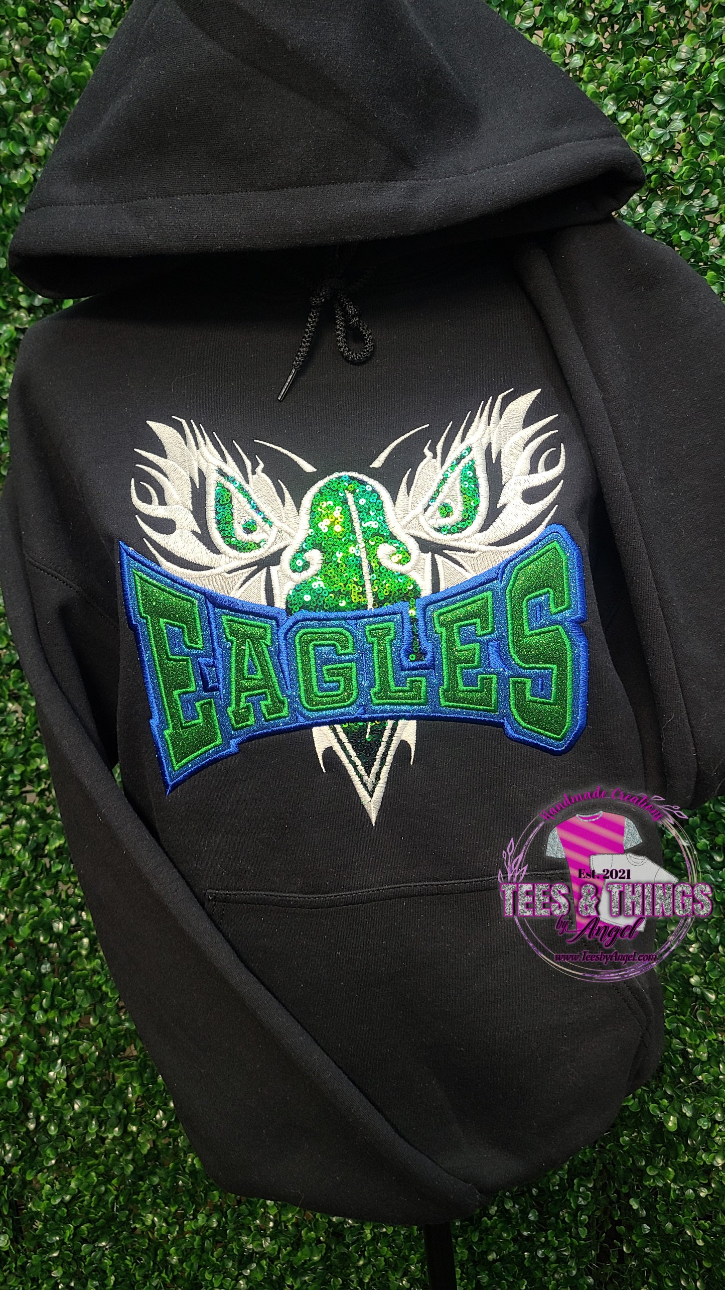 Eagles embroidered sweatshirt 💙💚