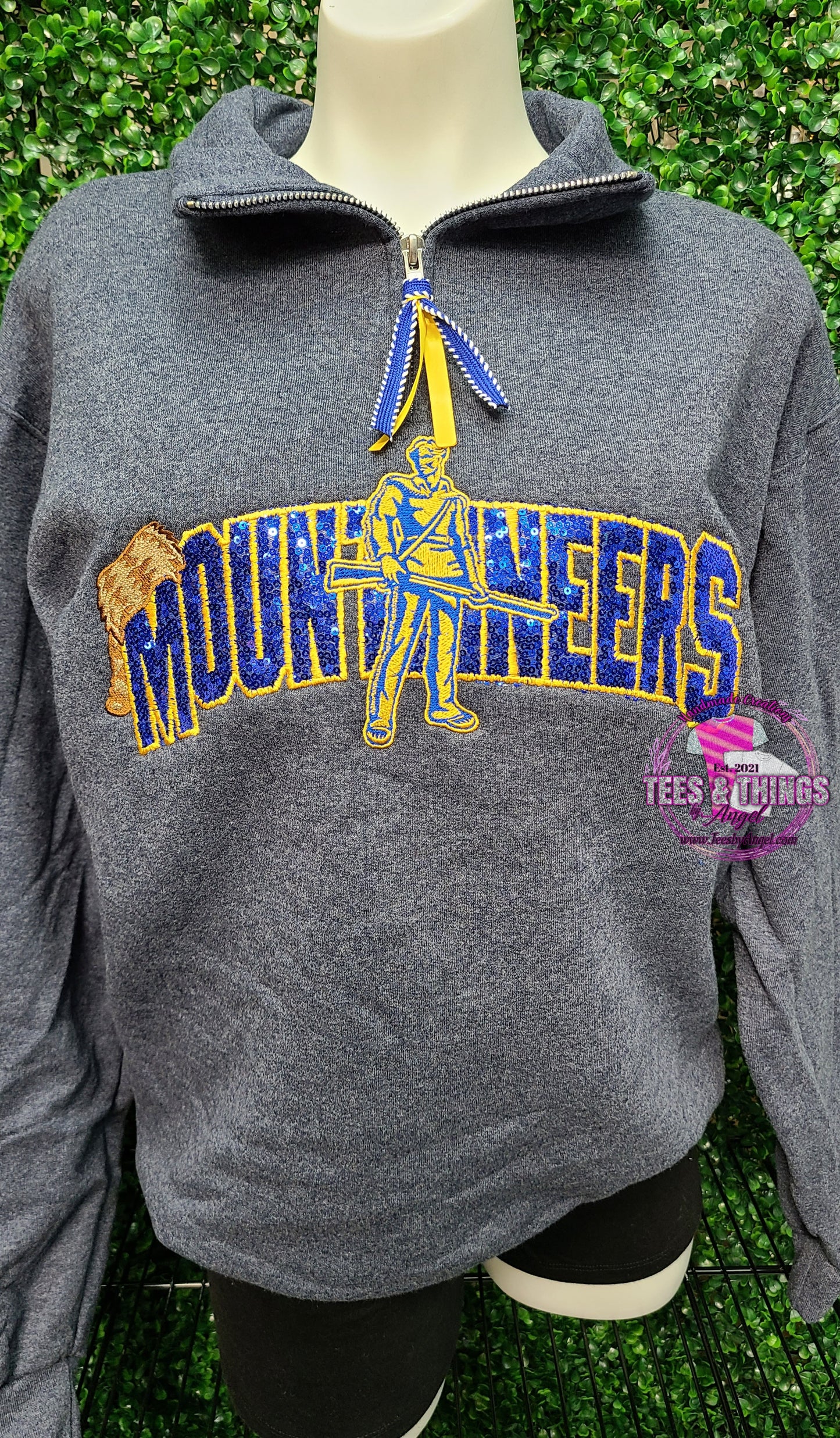 Mountaineers Bling 💙💛 1/4 zip!