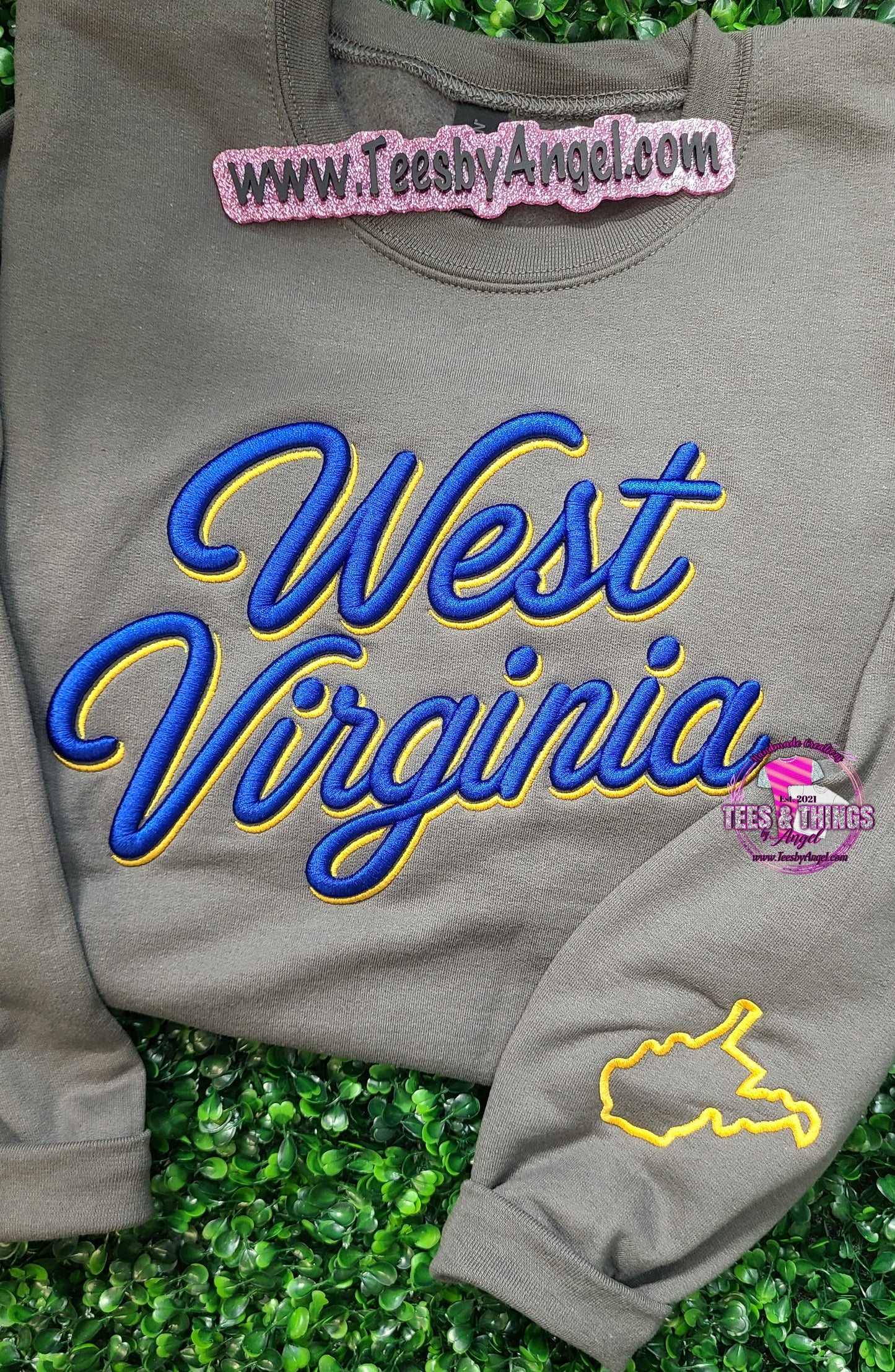 West Virginia 3D embroidered Sweatshirt! 💙💛