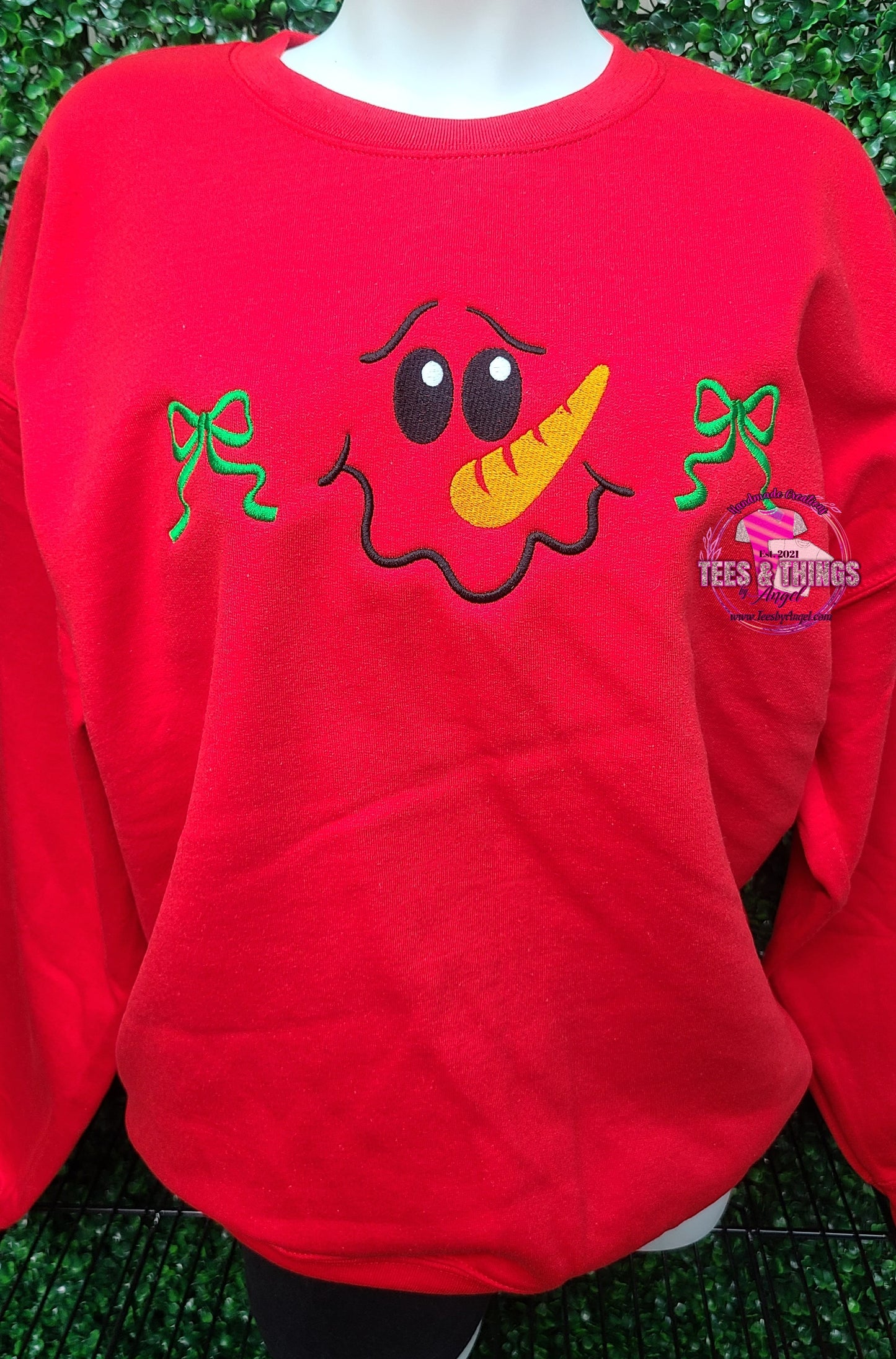 Embroidered Snowman Sweatshirt ⛄️