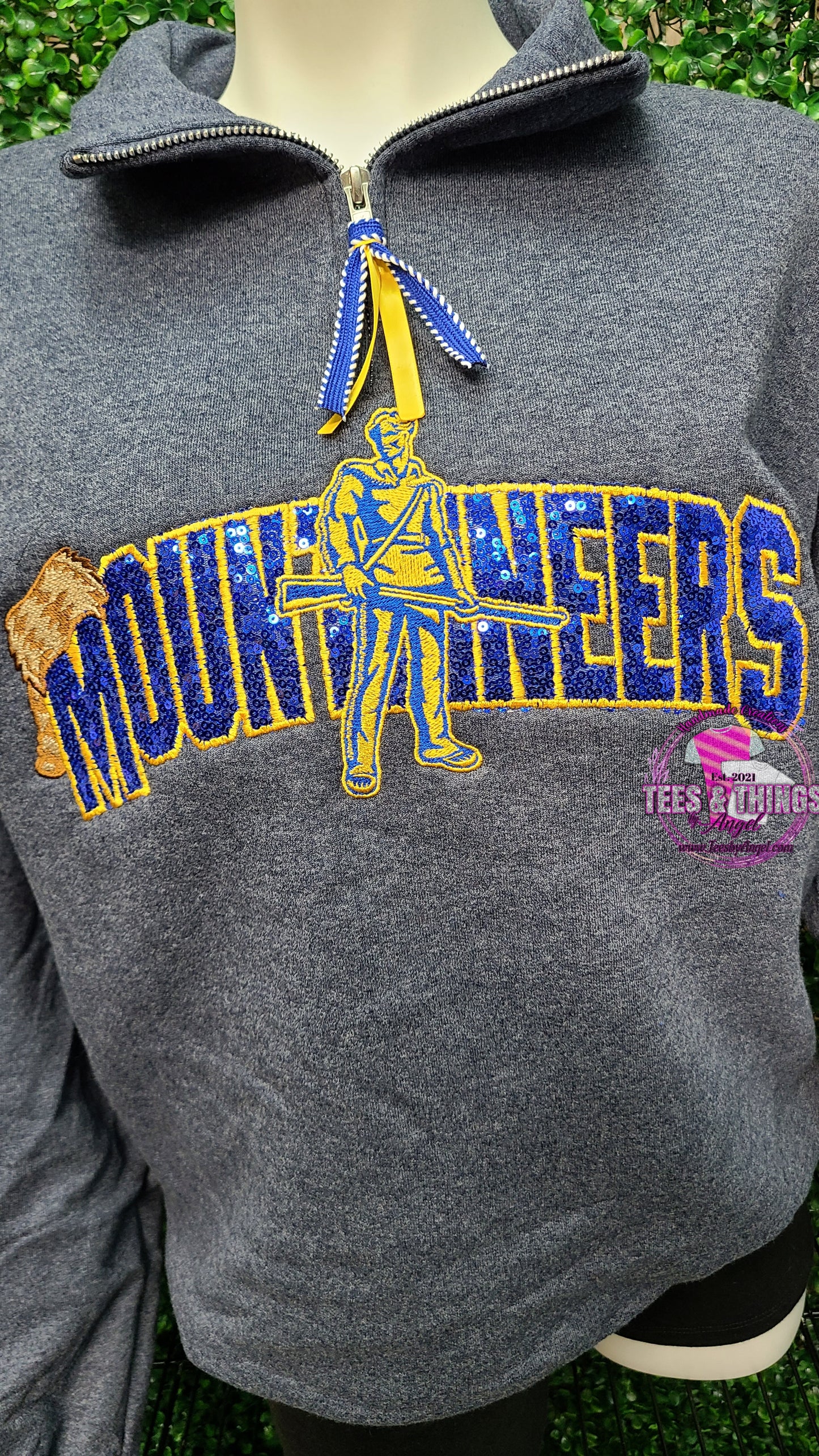 Mountaineers Bling 💙💛 1/4 zip!
