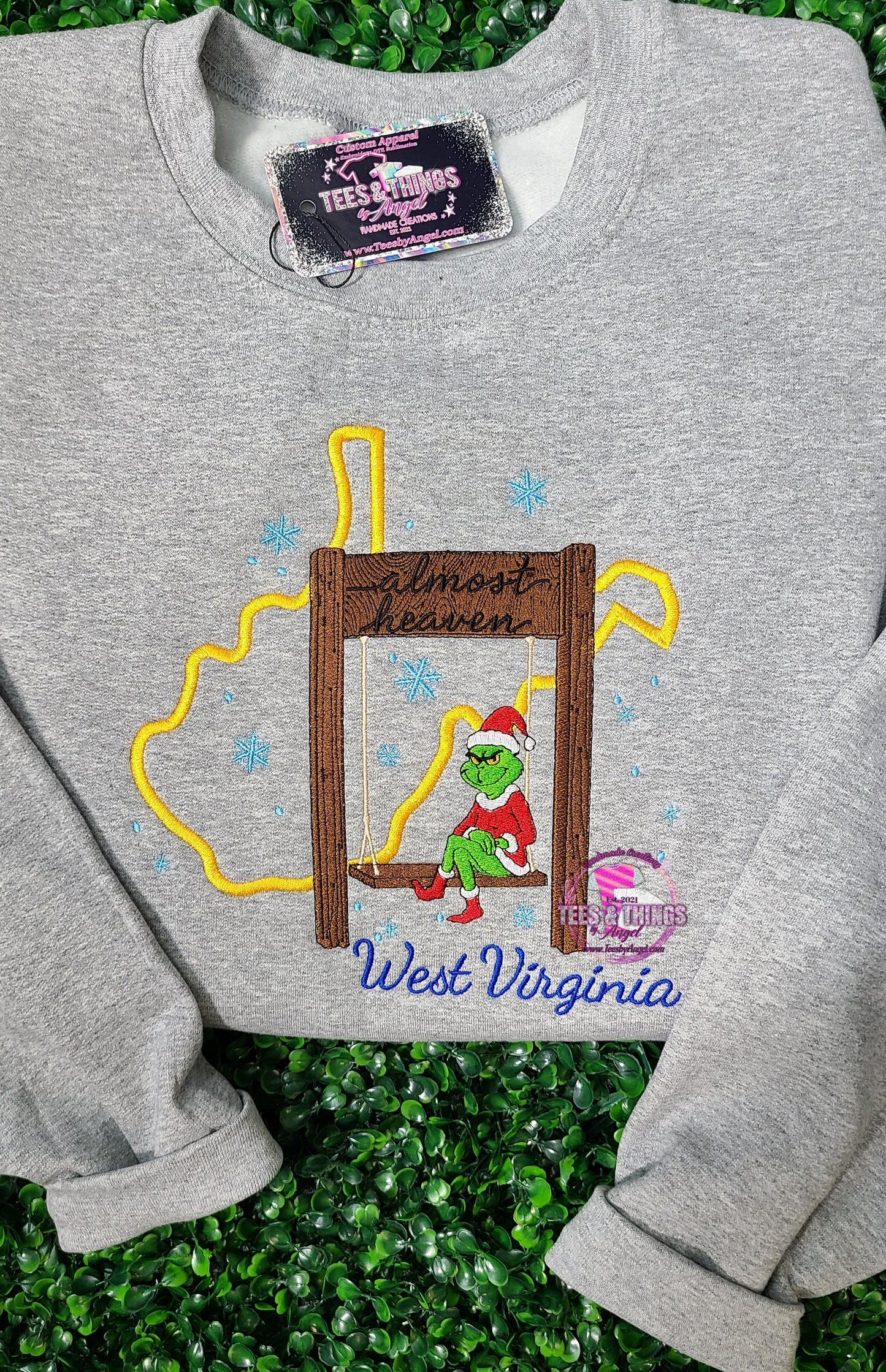 WV Almost Heaven Grinch on a Swing Embroidered sweatshirt! 💚 ❄️