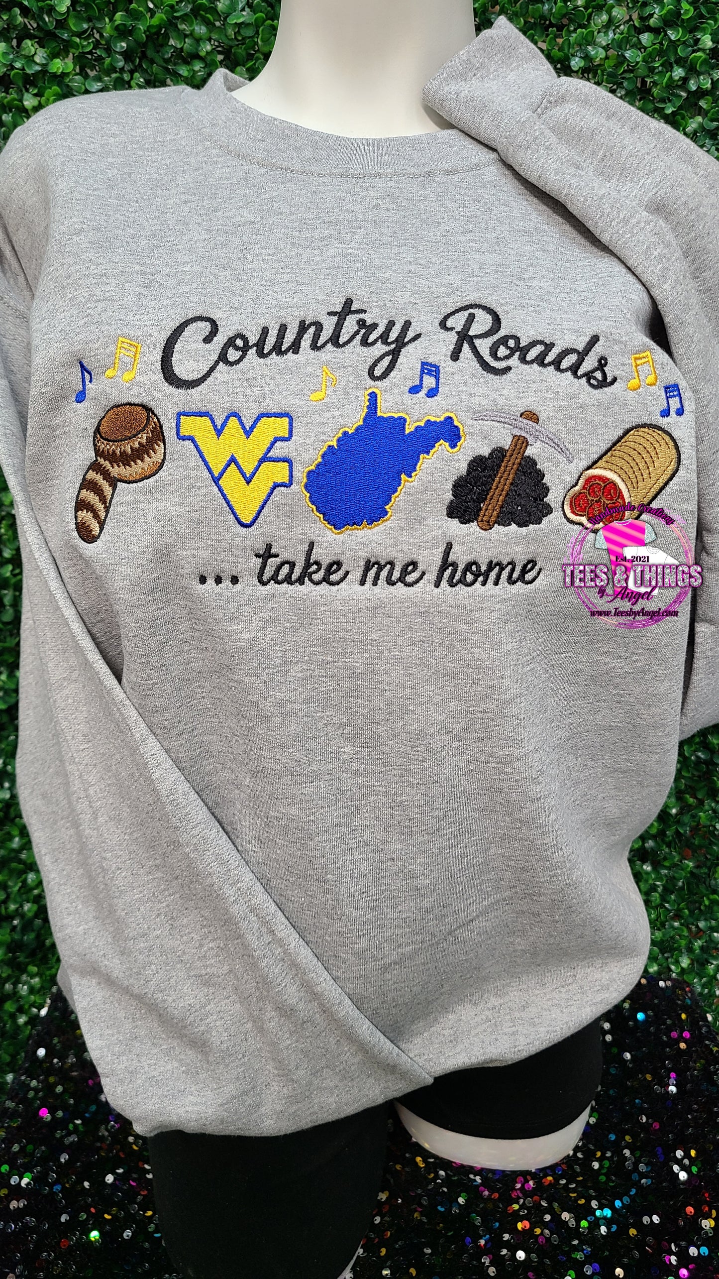 Country Roads... all things WV! 💙💛
