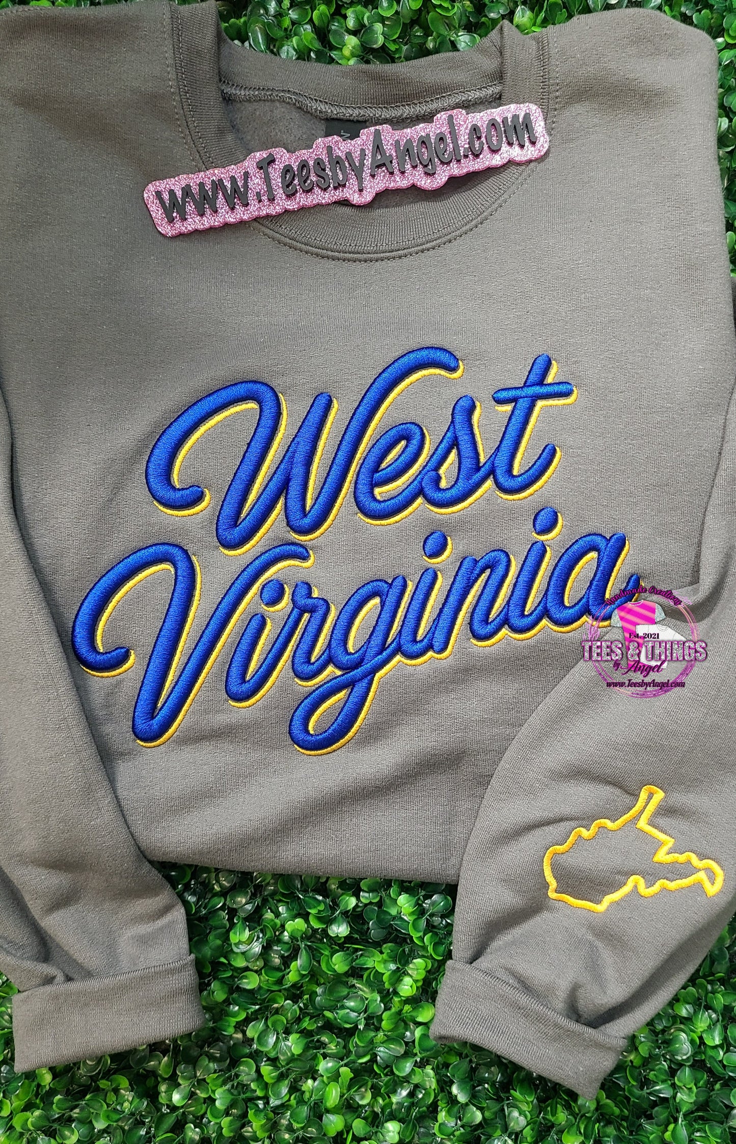 West Virginia 3D embroidered Sweatshirt! 💙💛
