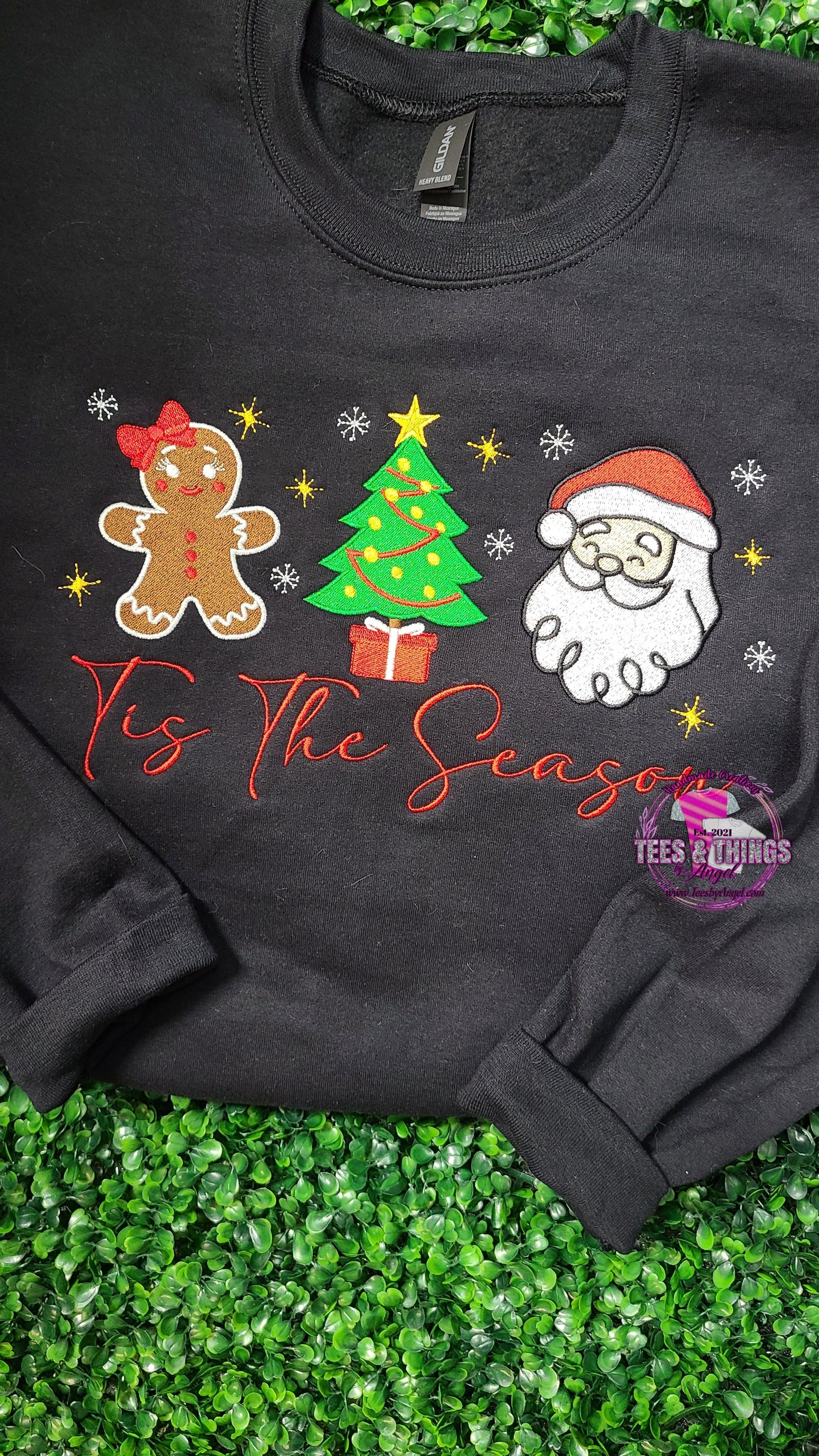 Tis the Season embroidered sweatshirt! 🎅