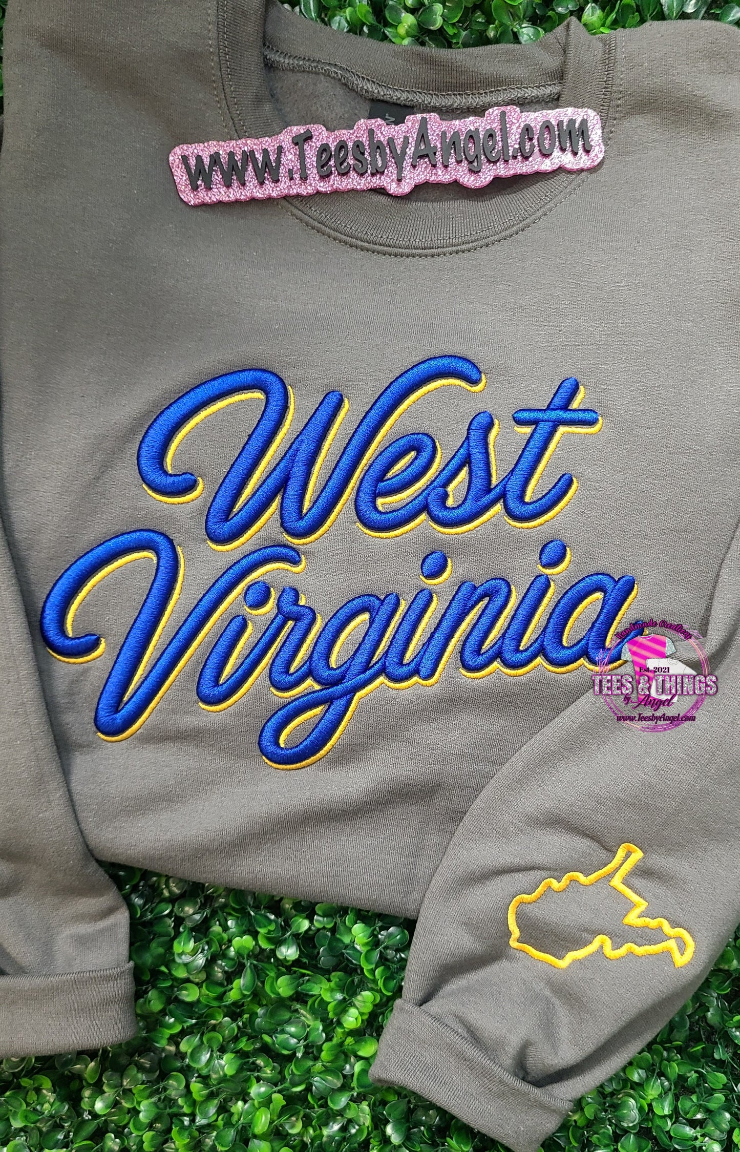 West Virginia 3D embroidered Sweatshirt! 💙💛