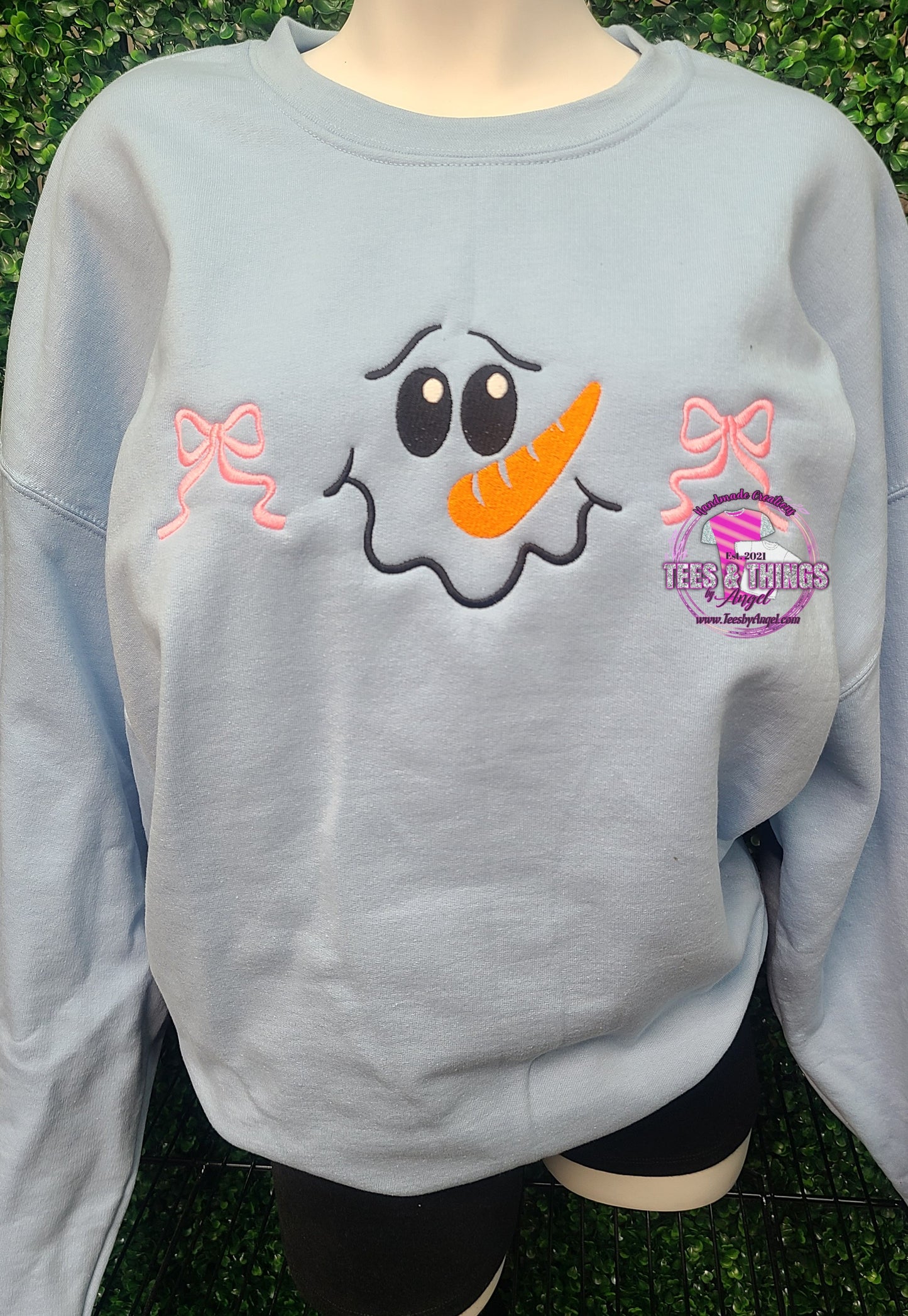 Embroidered Snowman Sweatshirt ⛄️