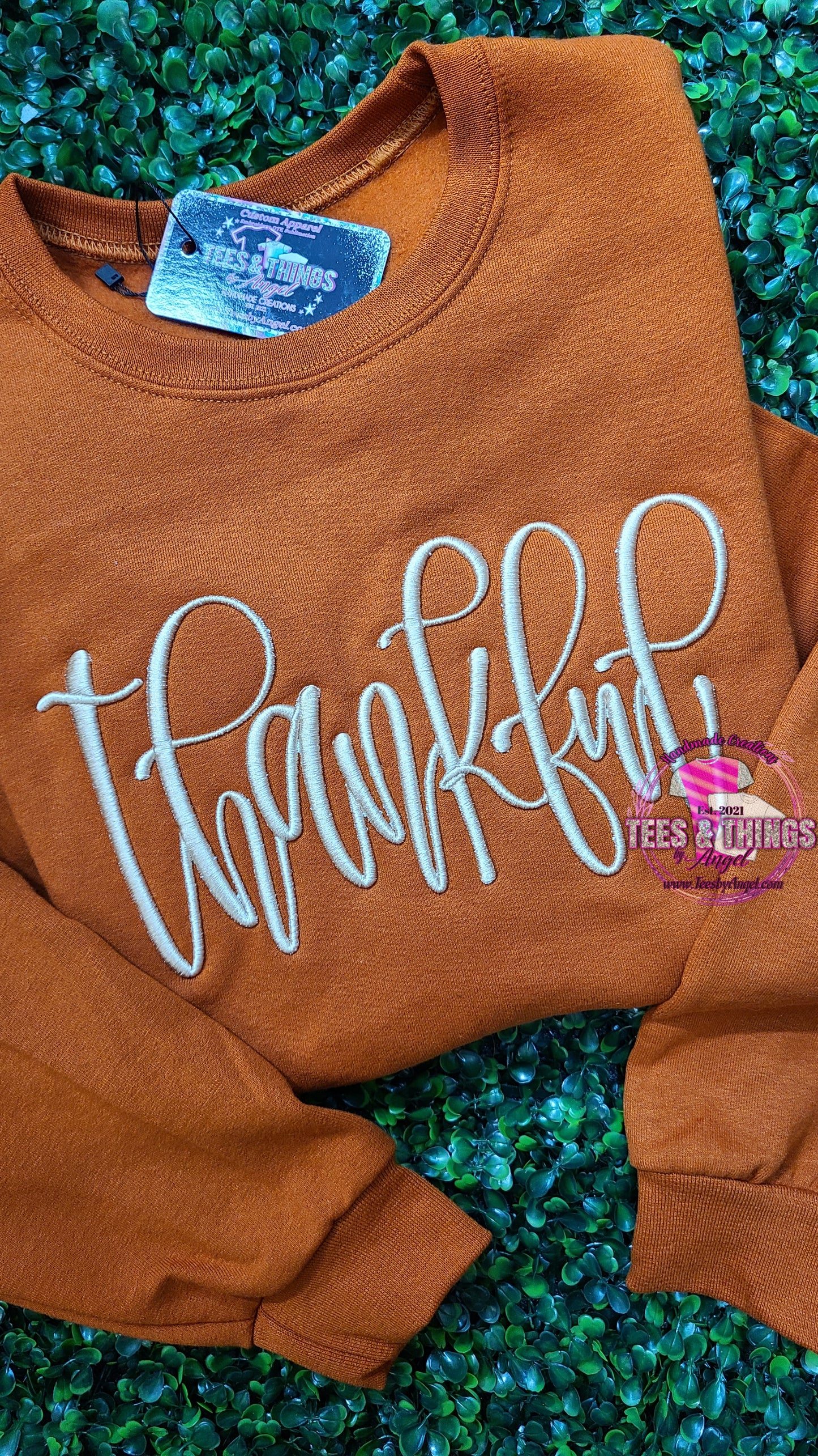 Thankful 3D embroidered