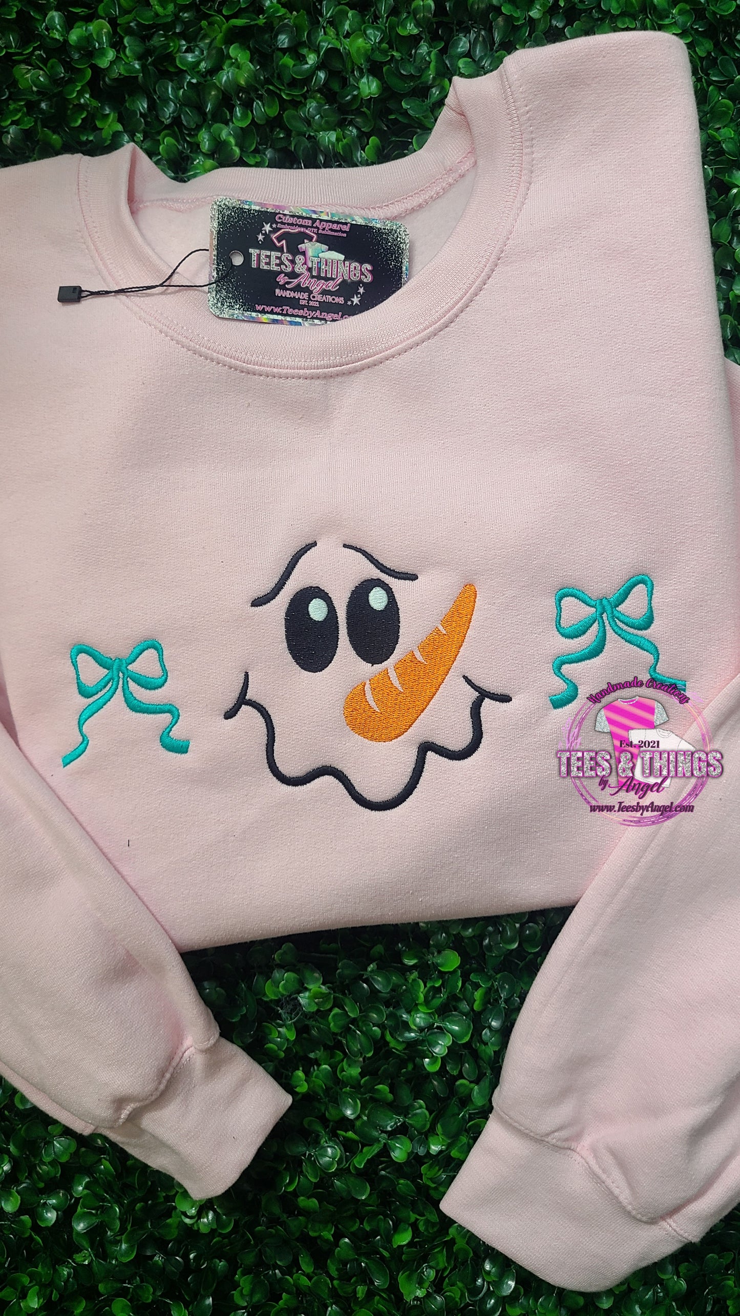 Embroidered Snowman Sweatshirt ⛄️