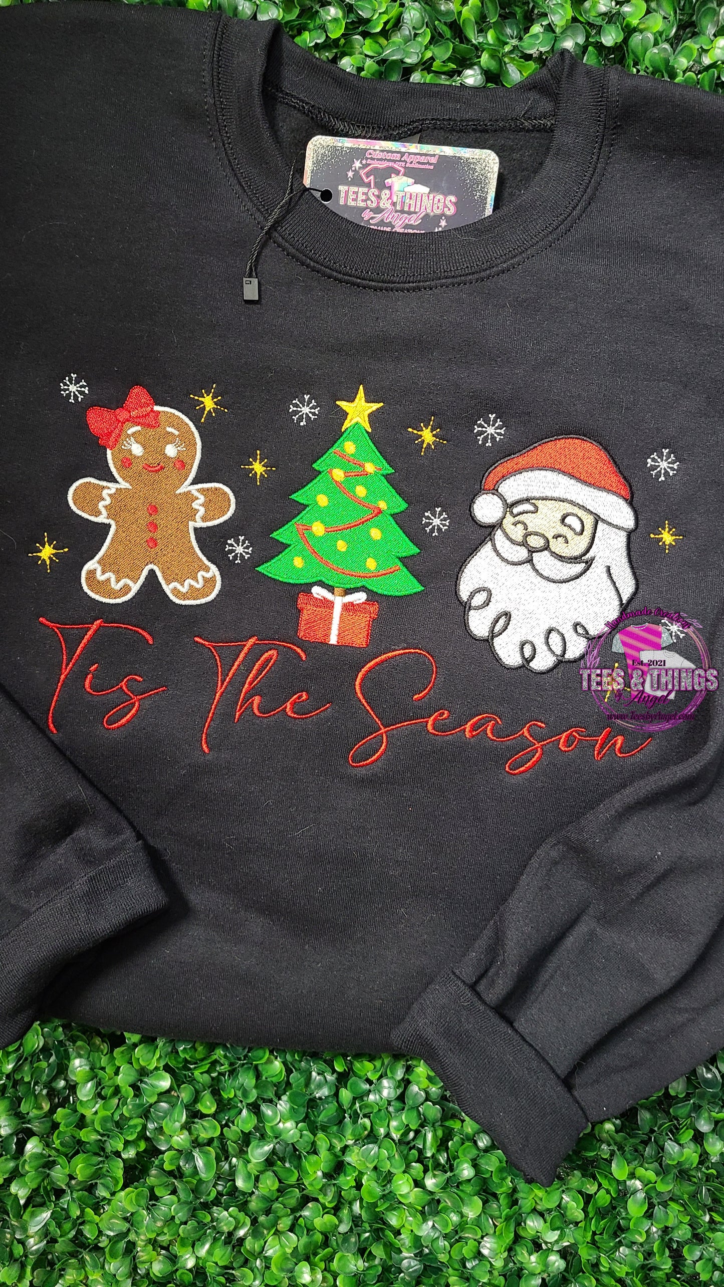 Tis the Season embroidered sweatshirt! 🎅