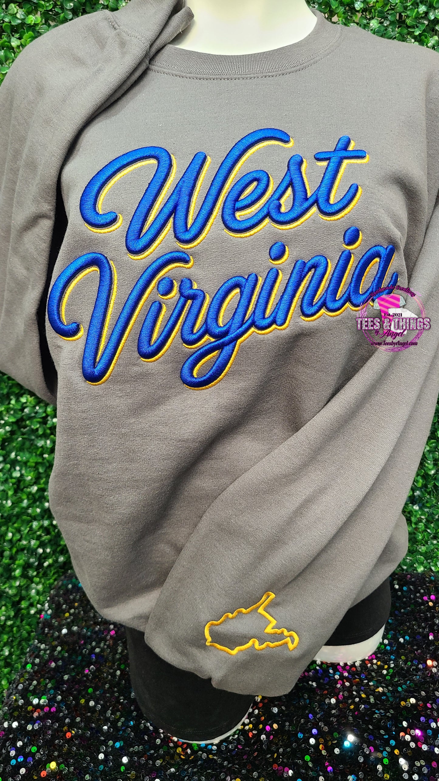 West Virginia 3D embroidered Sweatshirt! 💙💛
