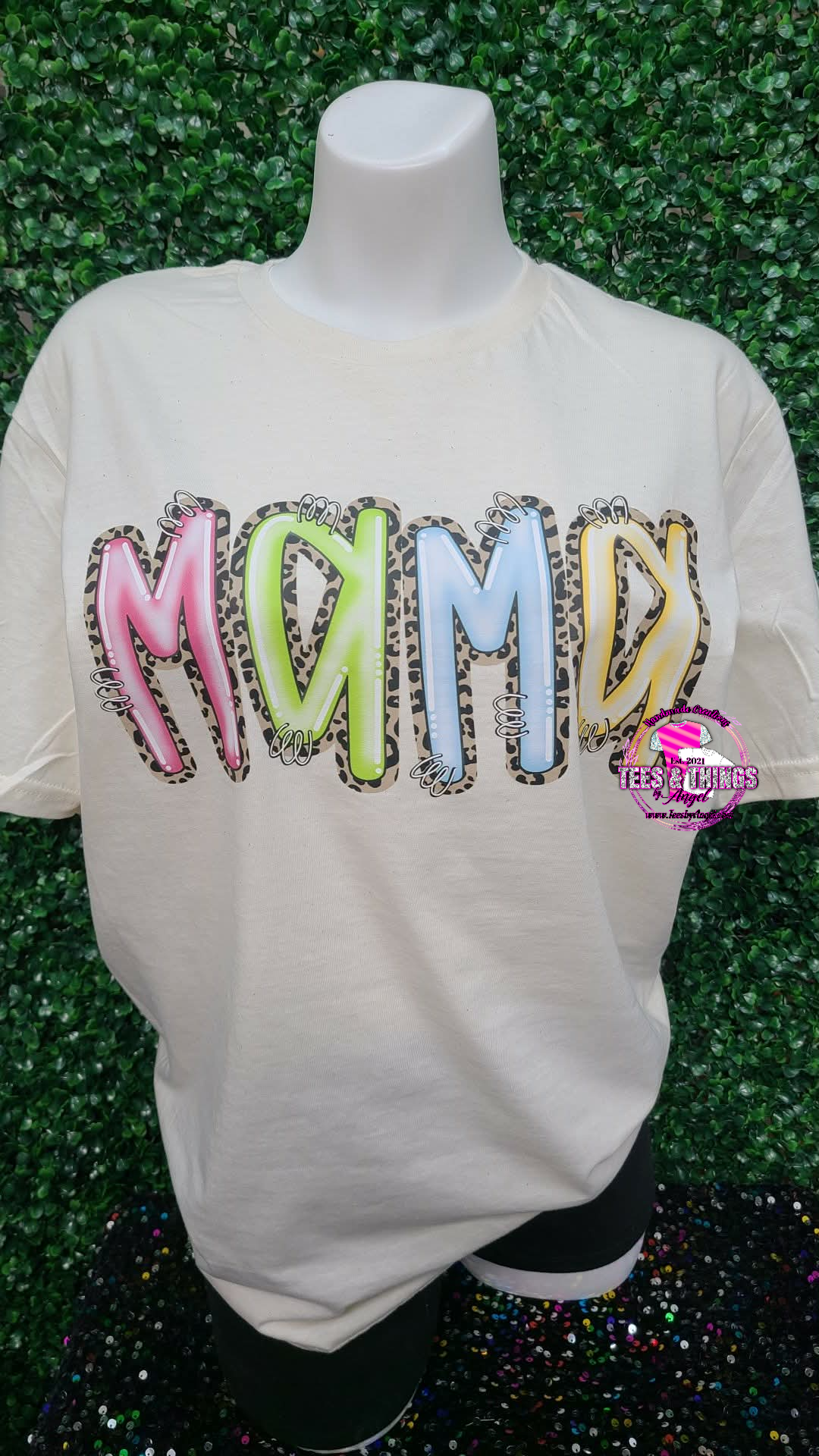 Mama multi colored Leopard Tee!