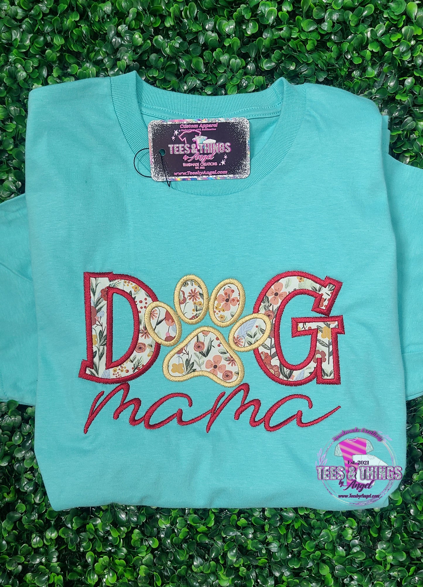 Dog Mama Embroidered Tee 🐾