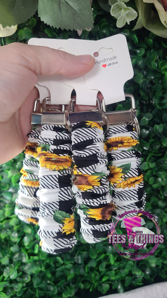 Plaid Sunflowers Scrunchie Keyfob Wristlet 🖤💛