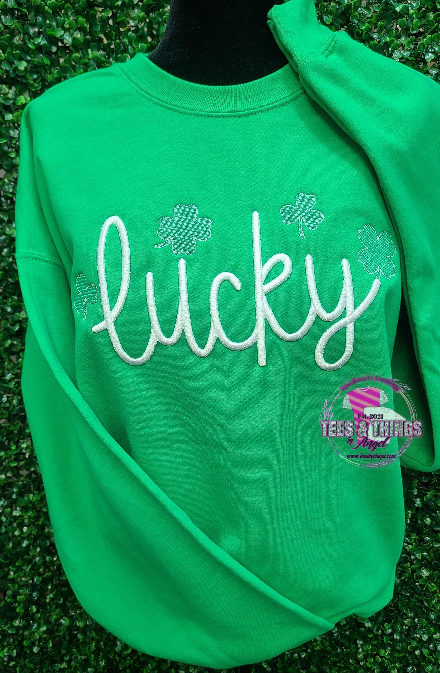 Lucky 🍀 Embroidered sweatshirt